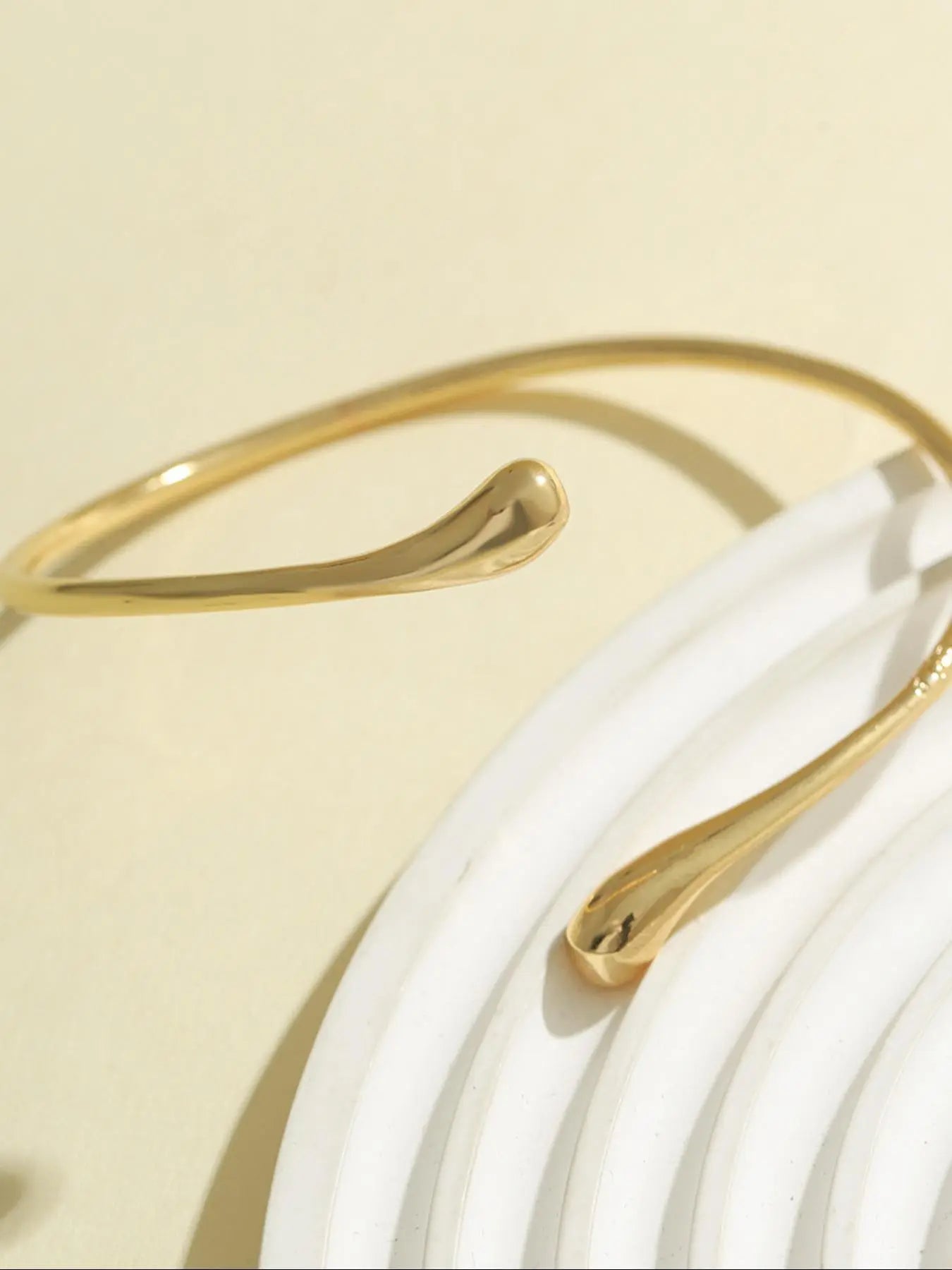 Minimalist Arm Cuff